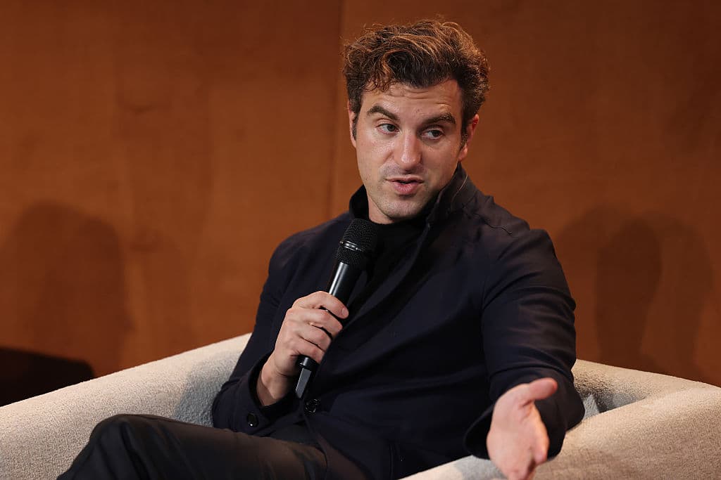 Airbnb با هوش مصنوعی سرعت توسعه را ۶۰ درصد افزایش داد؛ آزمایش جستجوی هوشمند جدید